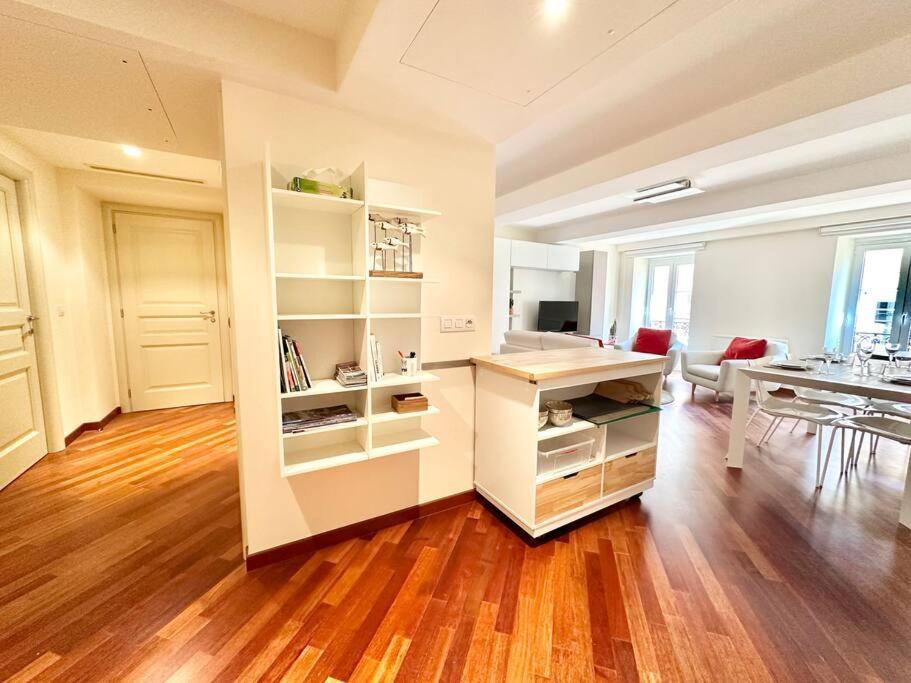 Appartement Rose 3-plage- Climatisation Menton